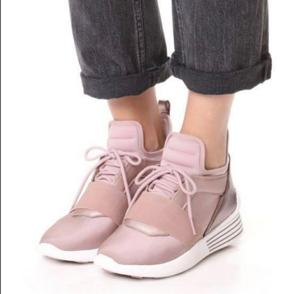 KENDALL + KYLIE Braydin high-top neoprene sneakers. Size 8